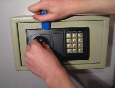 东洲24小时上门开锁公司